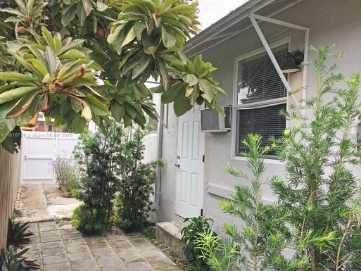 1827 NW Flagler Ter, Miami FL 33125