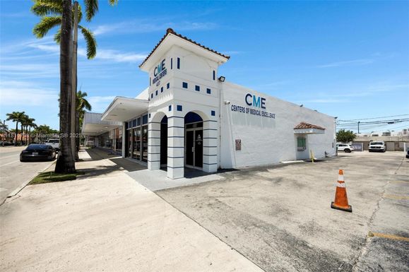 437 N Krome Ave, Homestead FL 33030