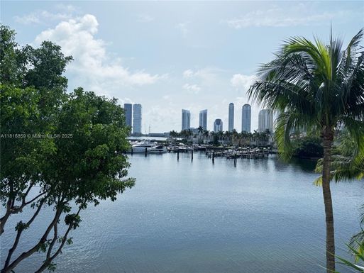 7000 Island Blvd # 304, Aventura FL 33160