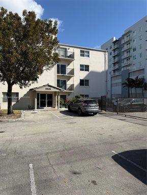5501 NW 7th St # E301, Miami FL 33126