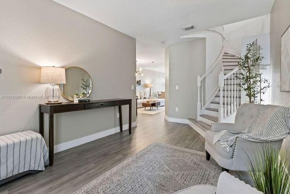 3058 NW 103rd Path, Doral FL 33172