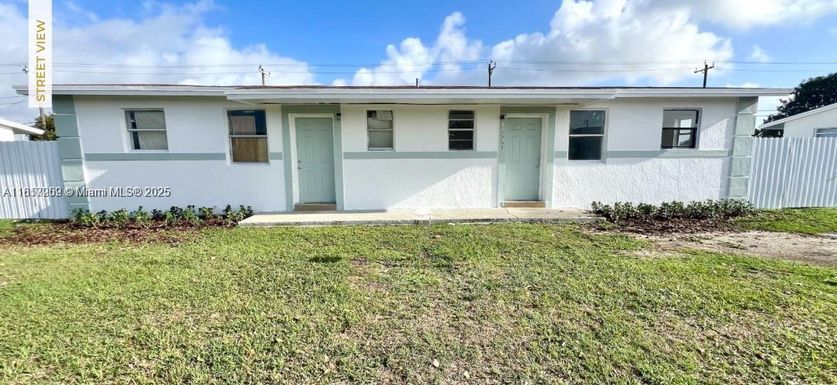 10531 SW 184th St, Cutler Bay FL 33157