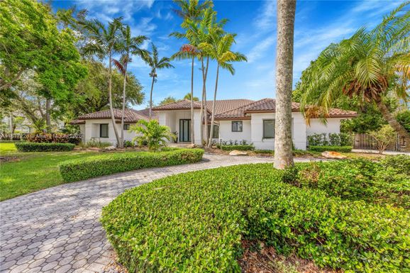 6730 SW 141st St, Palmetto Bay FL 33158