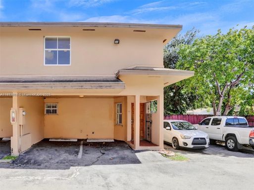 451 NE 136th St # 101, North Miami FL 33161