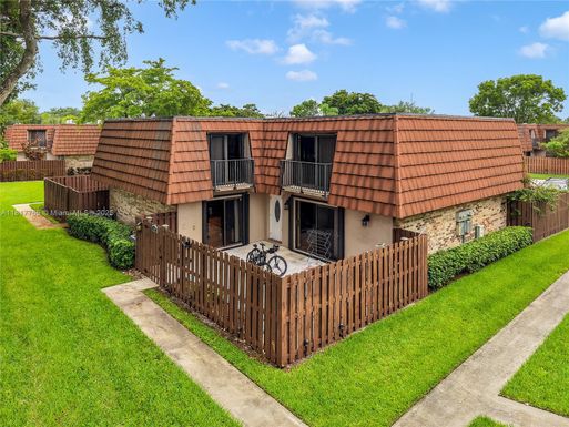 4167 Forest Hill Dr, Cooper City FL 33026