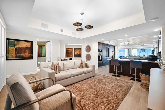 2711 S Ocean Drive # 3003, Hollywood FL 33019
