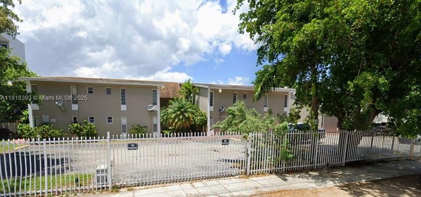 1525 NW 19th Ter # 15, Miami FL 33125