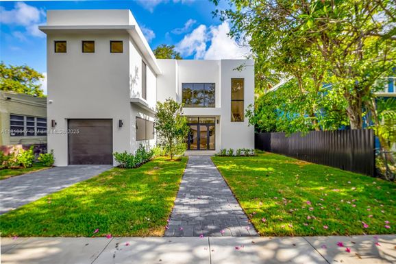 1513 SW 11th Ter, Miami FL 33135