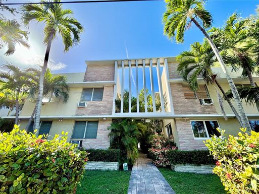 4740 Pine Tree Dr # 28, Miami Beach FL 33140