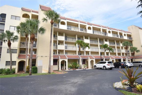 3650 Environ Blvd # 103, Lauderhill FL 33319