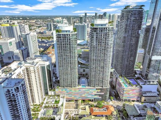 25 SW 9th St # 8, Miami FL 33130