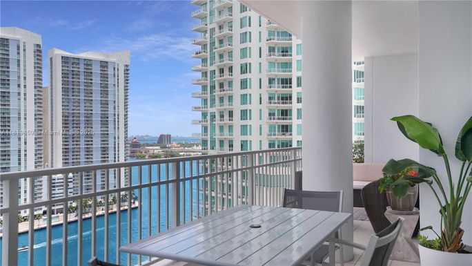 801 Brickell Key Blvd # 2210, Miami FL 33131