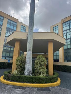 11790 SW 18th St # 3, Miami FL 33175