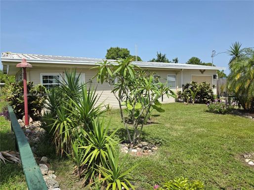 1209 5th Street, Bulkhead Ridge FL 34974