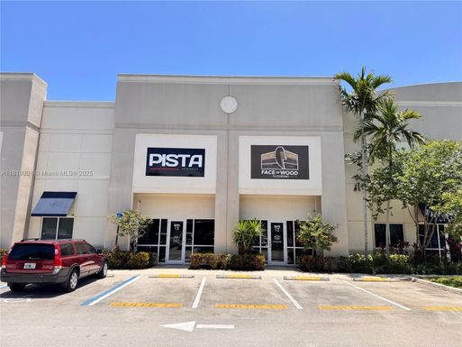 2450 W Sample Road # 13, Pompano Beach FL 33073