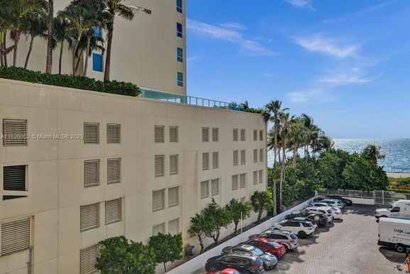 5005 Collins Ave # 424, Miami Beach FL 33140