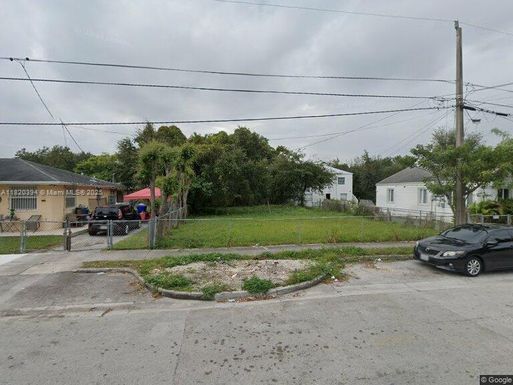 5620 NW 5th Ct, Miami FL 33127