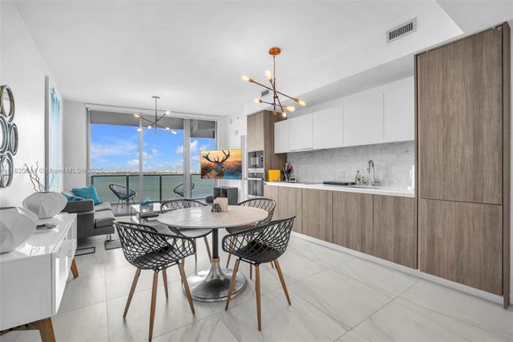 2900 NE 7th Ave # 1806, Miami FL 33137