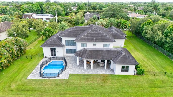 11901 NW 12th St, Plantation FL 33323