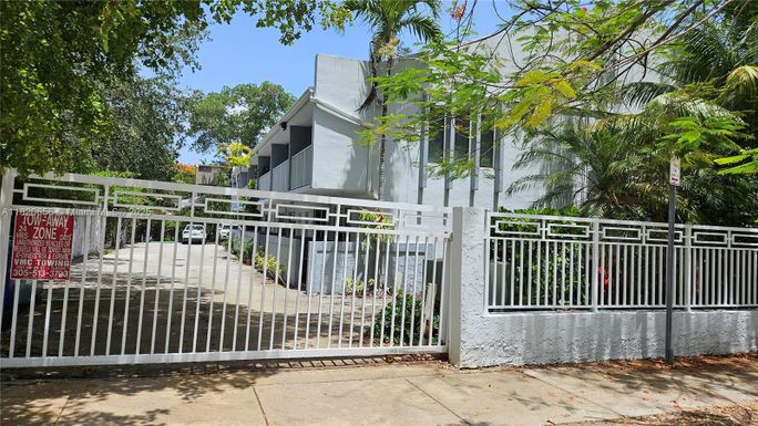 3025 Mary St # 12, Miami FL 33133