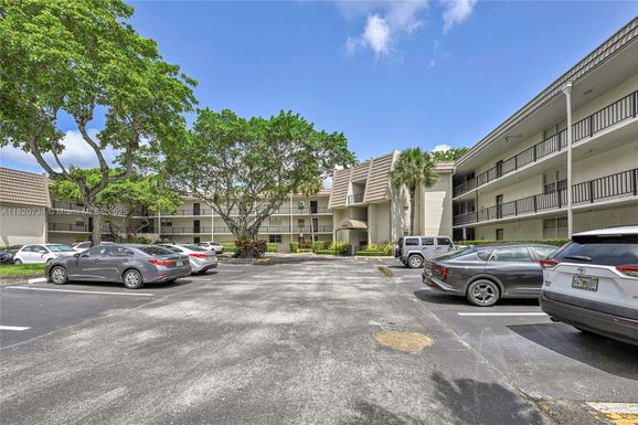 9401 Lime Bay Blvd # 303, Tamarac FL 33321