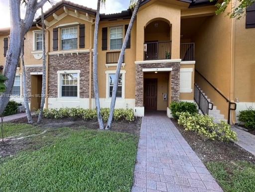 9267 SW 227th St # 8, Cutler Bay FL 33190