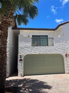 2837 Hidden Harbour Ct, Dania Beach FL 33312