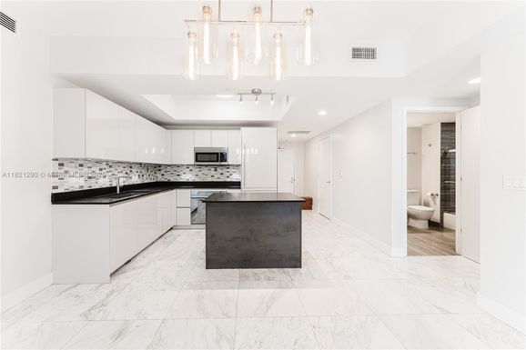 1010 Brickell Ave # 1409, Miami FL 33131