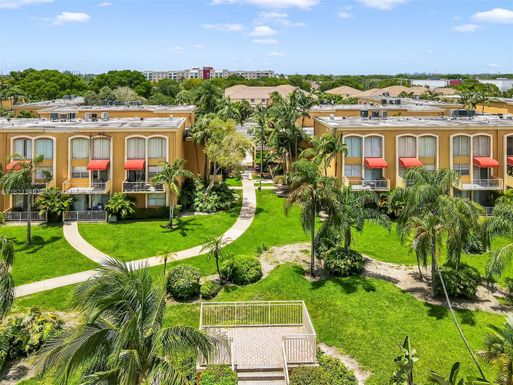 17901 NW 68th Ave # Q102, Hialeah FL 33015