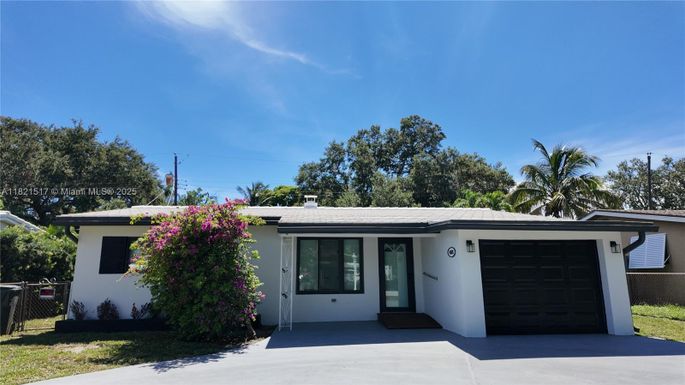4521 SW 25th Ter, Dania Beach FL 33312
