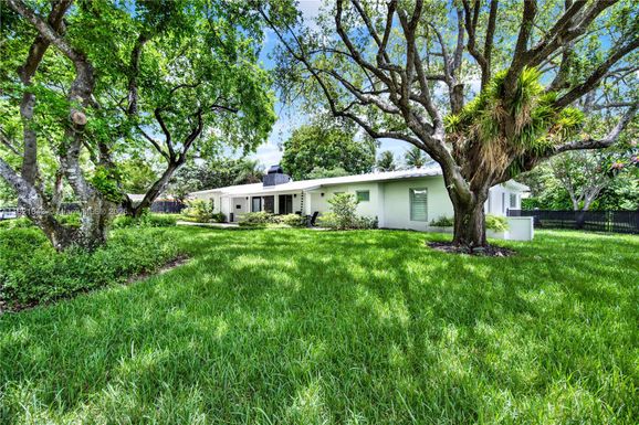 14625 SW 83rd Pl, Palmetto Bay FL 33158