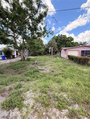 2133 Davis, Fort Myers FL 33916