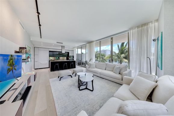 300 Collins Ave # 3D, Miami Beach FL 33139
