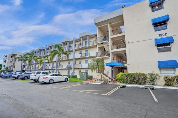 7502 NW 30th Pl # 112, Sunrise FL 33313