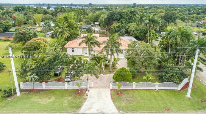 18390 SW 200th St, Miami FL 33187