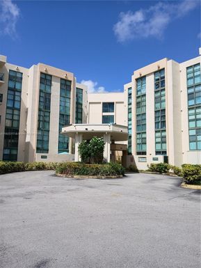 2055 SW 122nd Ave # 113, Miami FL 33175