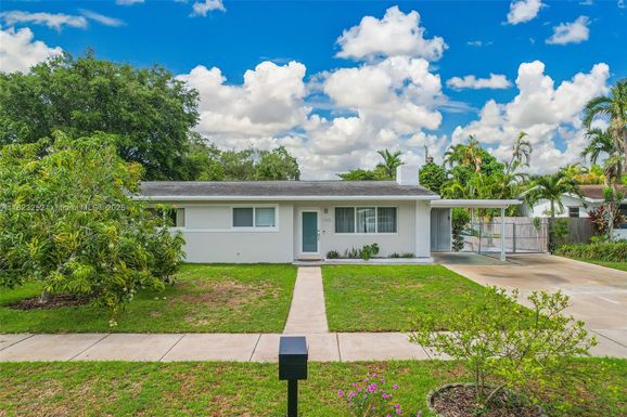 8600 SW 125th Ter, Miami FL 33156