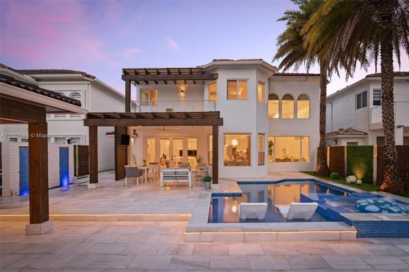 11073 NW 72th Terrace, Doral FL 33178