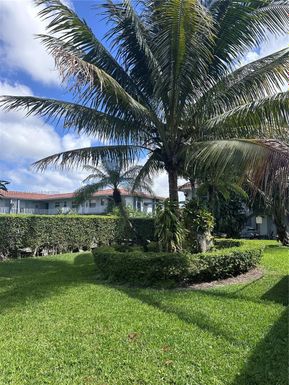 4050 NW 135th St # 9, Opa-Locka FL 33054