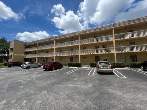 6200 NW 62nd St # 104, Tamarac FL 33319