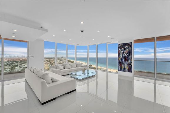 300 S Pointe Dr # 3405, Miami Beach FL 33139