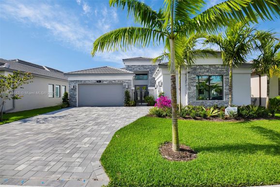 9808 Evergreen Woods Lane, Boynton Beach FL 33473