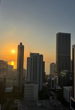 45 SW 9th St # 3602, Miami FL 33130