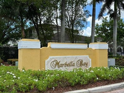 1018 NE 42nd Ter, Homestead FL 33033