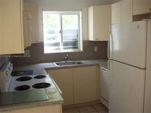 13920 NE 2nd Ave # 3A, Miami FL 33161