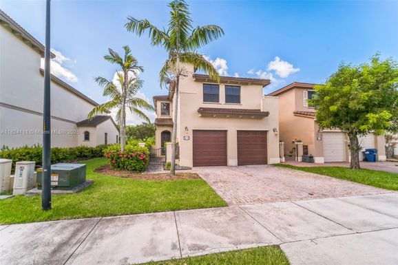 8878 SW 229th St, Cutler Bay FL 33190