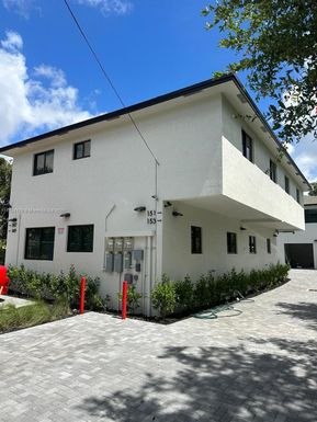 147 NW 61st St, Miami FL 33127