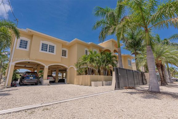 30825 Ortega Ln, Big Pine FL 33043