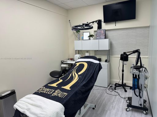 SPA SUNNY ISLES COLLINS AVE, Sunny Isles Beach FL 33160