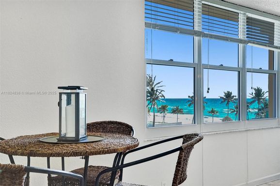 2501 S Ocean Dr # 1403, Hollywood FL 33019
